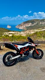 Ktm 690 smc r 2021