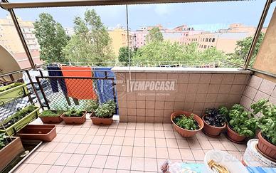 Trilocale ristrutturato al centro con balcone e po