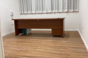 Stanza uso ufficio - centro paese