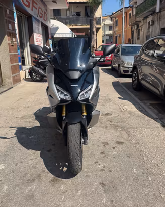 Honda Forza 750 Sport