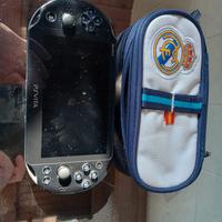 PS vita con custodia Real Madrid +gioco