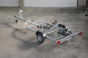 Carrello porta imbarcazioni 750Kg Non Frenato