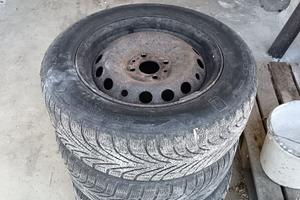 Cerchi e pneumatici da neve