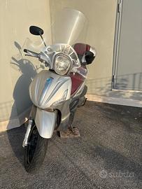 Piaggio Beverly 350 Sport Touring ABS