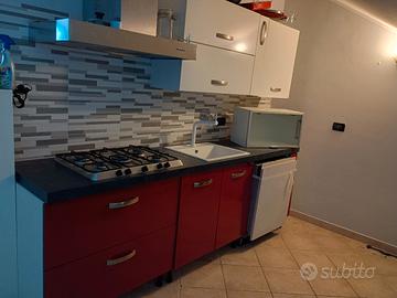 cucina rossa completa 