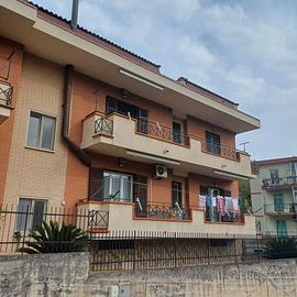 Pellezzano Cologna 3 vani 2 acc 100 mq