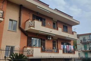 Pellezzano Cologna 3 vani 2 acc 100 mq