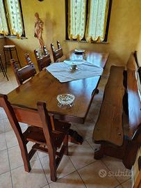 Sala da pranzo rustica + salottino