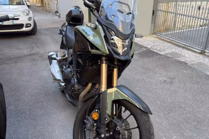 Honda CB500X 2023