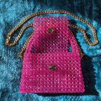 Borsa fatta a mano con perline rosa