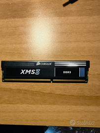 8 giga Corsair DDR3 con dissipatore