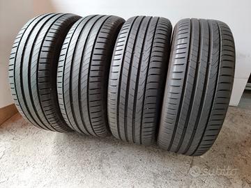 4 gomme 235/55/18 estive