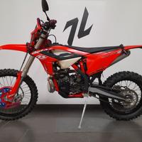 BETA 300 RR 2023 GUIDABILE CON PATENTE A2