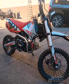 Pit bike 125