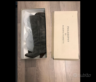 AlbertaFERRETTItg39STIVALEaltSCAMOSCIATOretail850€