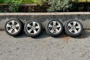 Cerchi in lega BMW e gomme invernali Firestone R16