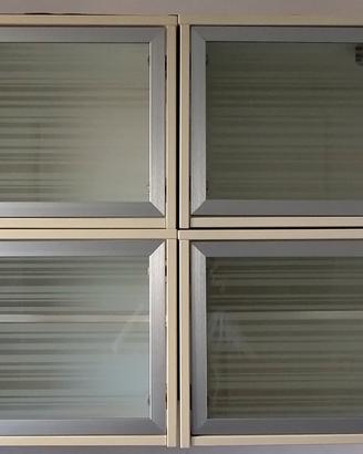 Vetrina elegante + mobile coordinato – come nuovi