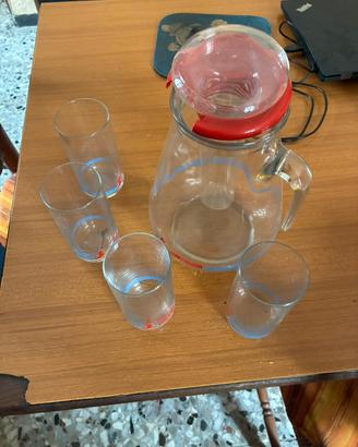 Caraffa con 4 bicchieri
