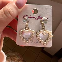 Orecchini pendenti con cuori