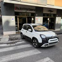 FIAT Panda 1.0 FireFly S&S Hybrid Pandina Cross-