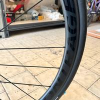 Ruote bontrager aeolus elite 35 carbonio