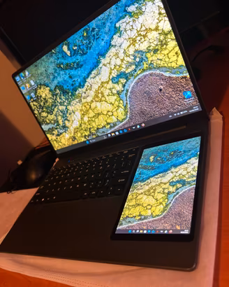 PC Portatile Dual Screen 16GB RAM 512GB SSD!