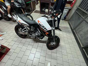 Moto Ktm 990 zero sinistri