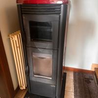 Stufa Pellet Nordica con Forno + sacchi pellet