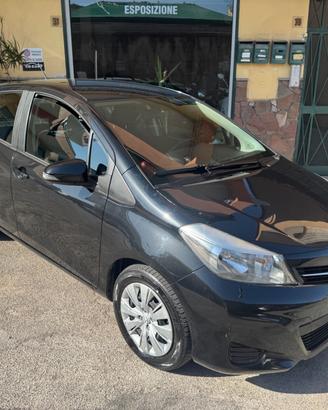 Toyota Yaris 1.0 5 porte Lounge