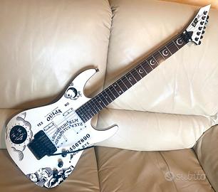 Chitarra elettrica Oujia Kirk Hammett