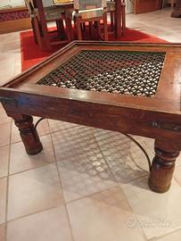Tavolino basso tailandese