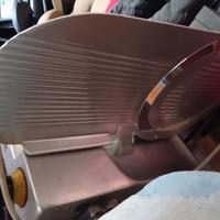 Affettatrice carne professionale