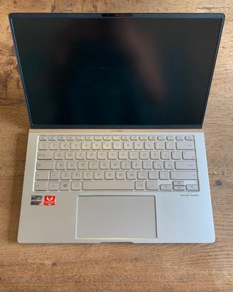 ASUS ZenBook 14 UM433D Ryzen 5 Radeon Vega