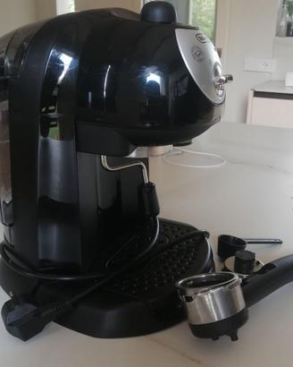 MACCHINA PER IL CAFFÈ