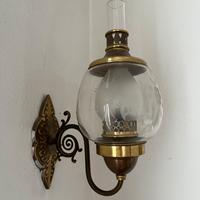 2 lampade a muro in ottone e vetro