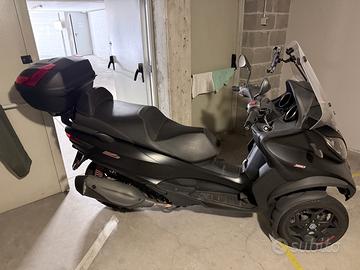 Piaggio MP3 350