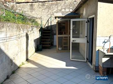 Casa con giardino - Mirabello