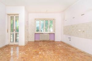 3 LOCALI A BEINASCO