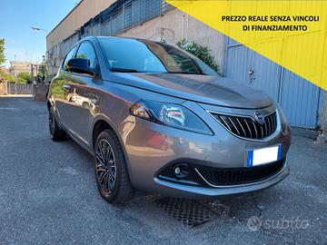 Lancia Ypsilon 1.0 S&S Hybrid Gold