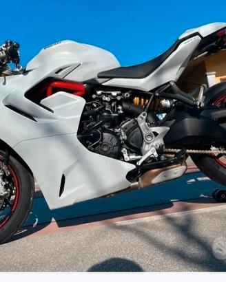 Ducati Supersport 950S