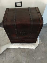 Baule contenitore vintage in legno