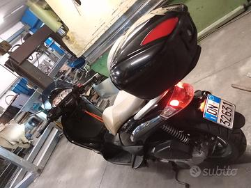 scooter Piaggio Beverly 300