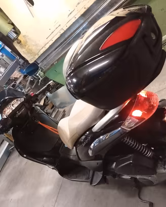 scooter Piaggio Beverly 300