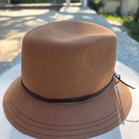 Cappello Blumarine in felro marrone