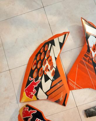 Plastiche ktm