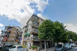 Torrevecchia trilocale con terrazzo e balcone