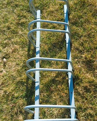 Rastrelliera per 4 biciclette 