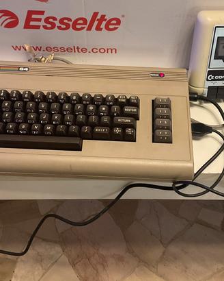 Commodore 64, lotto Vintage 1985, funzionante
