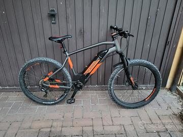 Bici elettrica Rockrider E-ST900, come nuova