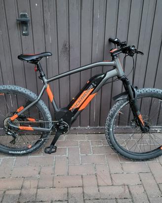 Bici elettrica Rockrider E-ST900, come nuova